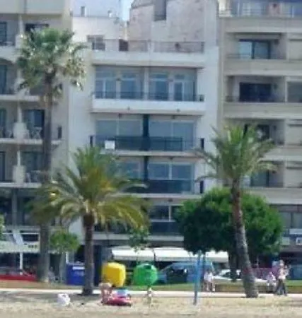 Primera Linea De Mar Centro Apartment *